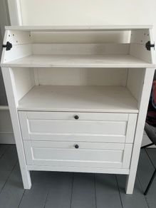 Changing table