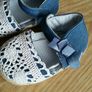 Baby shoes. Image 2