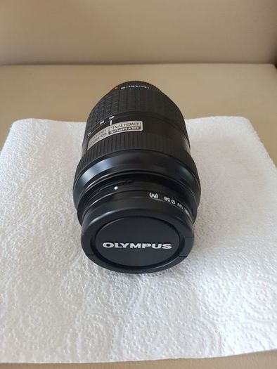 Olympus 40-150mm f/3.5-4.5 Zuiko Digital Zoom Lens