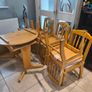 table and chairs Image 4