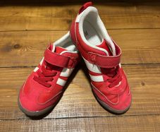 H&M lovely red runners / shoes, size 28