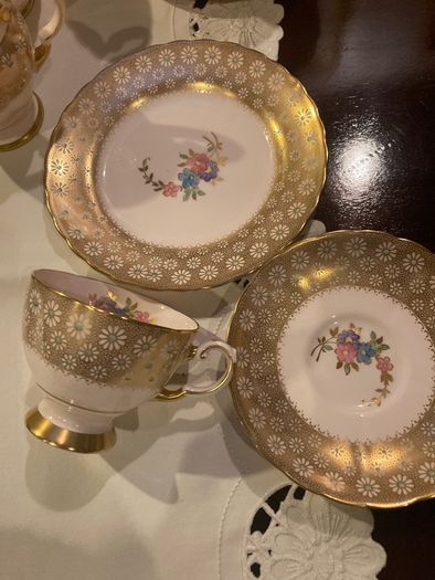 Tuscan tea trio