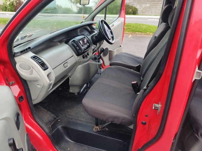 Renault traffic  beautiful Crewcab