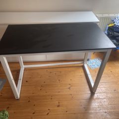 Gaming desk