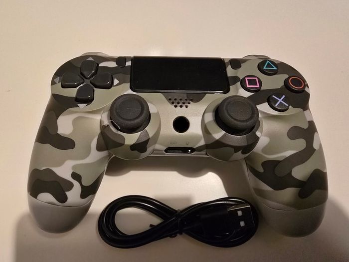 Playstation 4 (PS4) Compatible V2 Controller