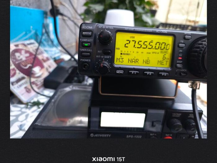 Icom ic-706 MK1 Amateur Transceiver