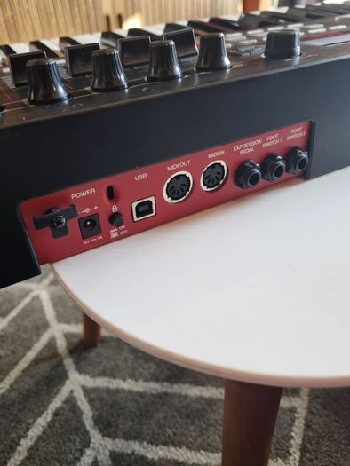 Akai MIDI Keyboard