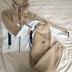 Nike tech fleece set