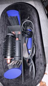 Dyson airwrap with box & accesories