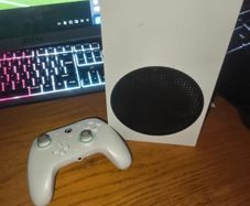 Xbox Series S + Gamesir Controller