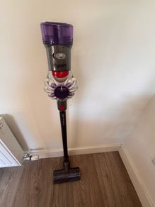 V8 Dyson