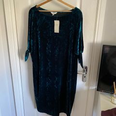 Joanna Hope ladies teal crushed velvet dress