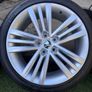 Genuine Skoda Superb 18 alloys Image 2
