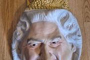 Vintage Halloween Mask - Queen Elizabeth  -  cesar 1994