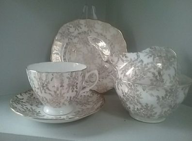 Royal Vale White/Gold Trio