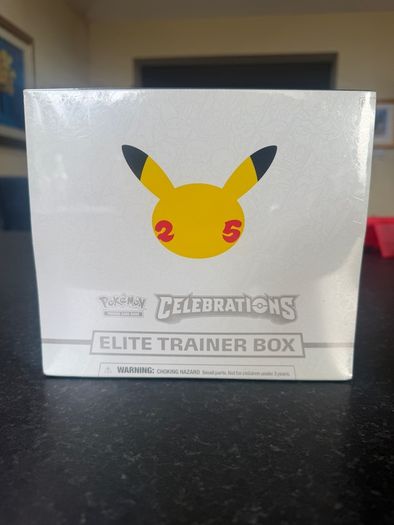 Pokemon Celebrations ETB