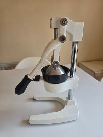 Heavy Duty Citrus Press