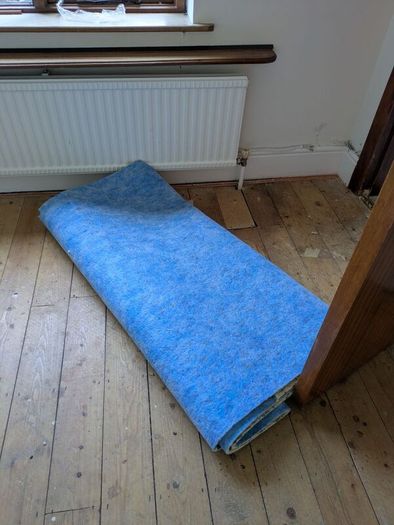 Grey carpet And underlay
