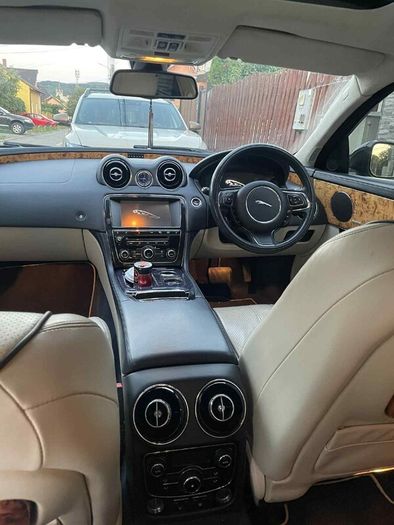 Jaguar XJ 2010