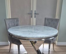 Dinning Table And 4 Chairs