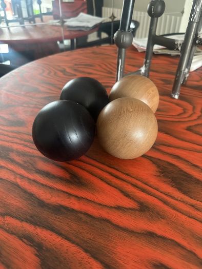 Solid wood decorative balls - set of 2