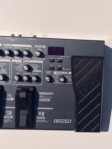 BOSS ME-80 Pedal Board