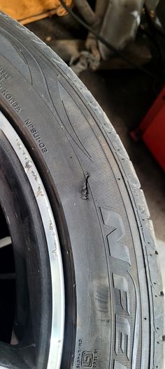 alloy wheels off BMW G30 2023