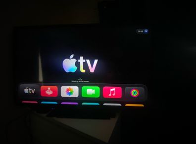 45 inch Akai Tv