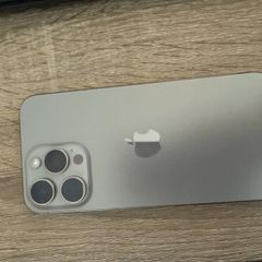 Iphone 15 pro max 256 GB battery health 85% with b