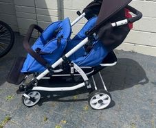 triple buggy/ holds 4