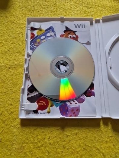 Hasbro Family game night Nintendo Wii games Original
