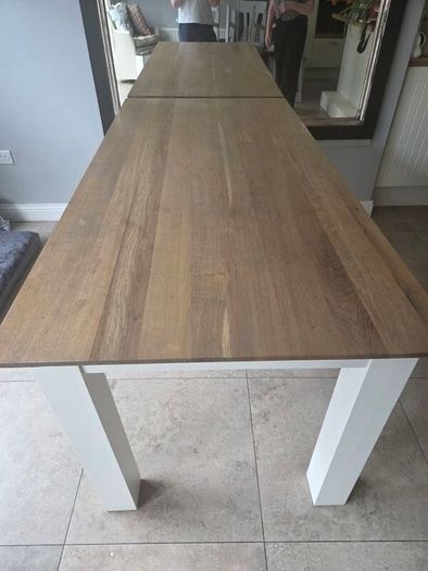 kitchen table and 6 chairs