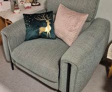 Power recliner 2.5 and 1 seater couch and armchair