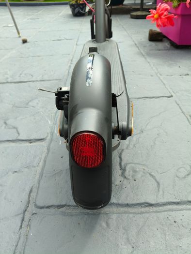Xiaomi Pro 4 2nd Gen scooter