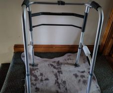 Folding walking frame