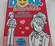 Dork Diaries Holiday Heartbreak
