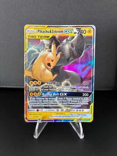 pokemon card Pikachu & zekrom