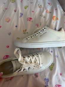 ladies sketchers