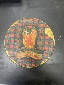 Vintage Peek Freans Royal Scotch Shortbread Tartan Tin