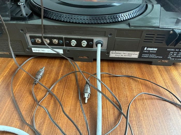 Steepletone SMC6D record player