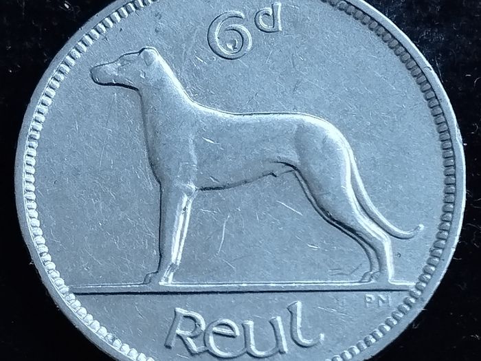 Ireland - 1935 - 6 Pence - Wolfhound - KM.5 - [2739]