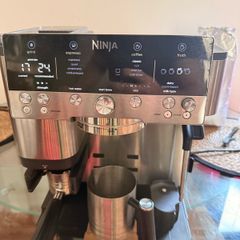 Ninja Deluxe Coffee Machine For parts or repair!