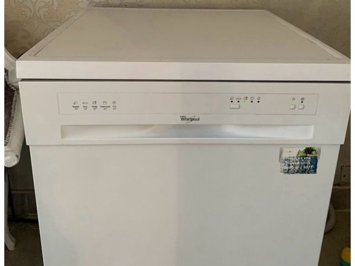 Whirlpool dish washer working perfect,