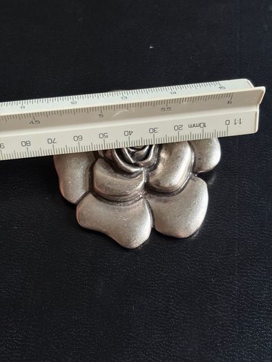 brooch
