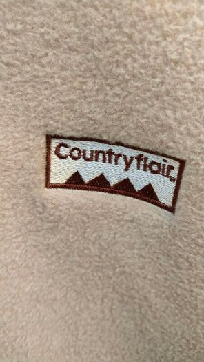 Country Flair winter gilet Size small but would fit medium Like new perfect condition Extremely warm, perfect for the winter