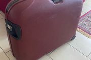Large Hardshell Samsonite Suitcase