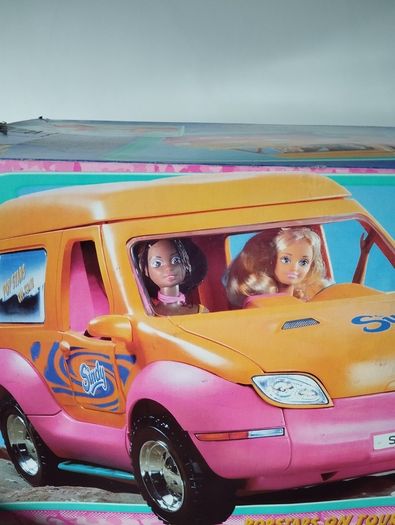 Rare Very big 2 cars Sindy Popstars on Tour 4x4  car pop star