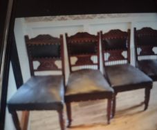 4 Antiques Chairs