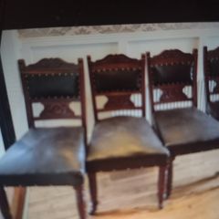 4 Antiques Chairs