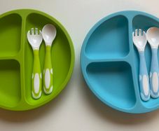 Feeding set, plate